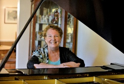 Rachel%20Clifton%20Endowed%20Chair%20Pic